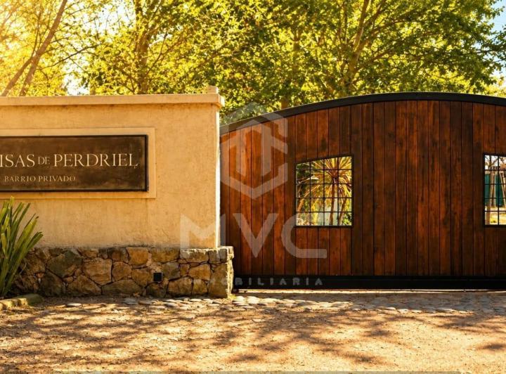 Terreno · 370m²