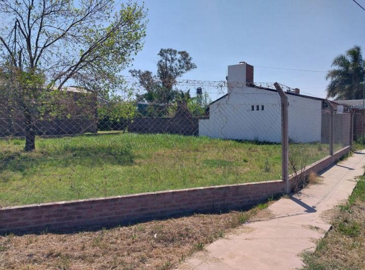 Terreno · 220m²