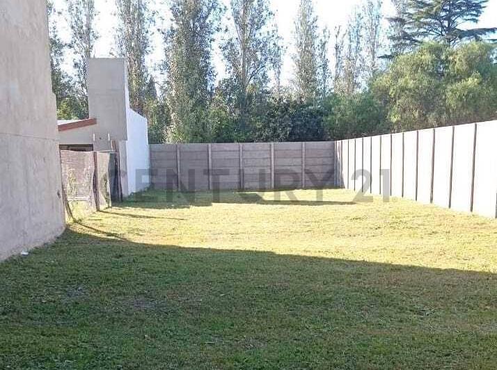 Terreno · 375m²
