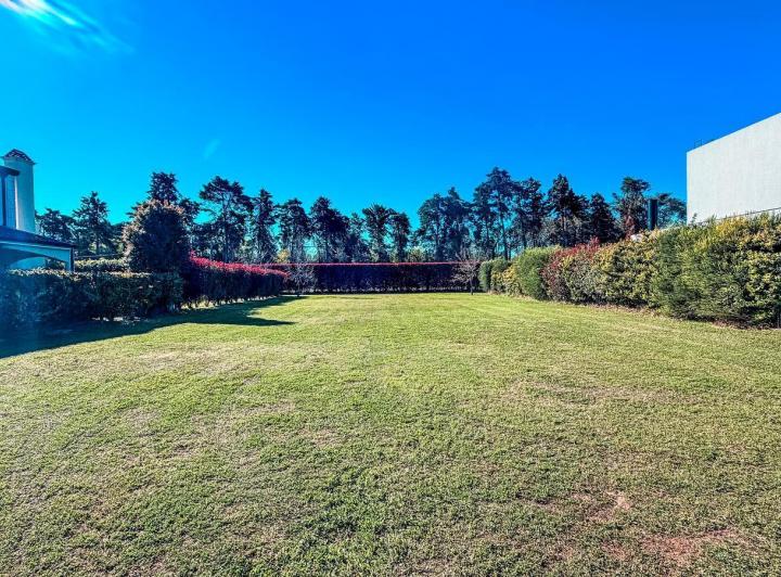 Terreno · 800m²