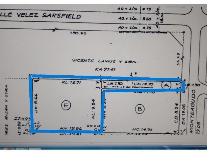 Terreno · 121m²