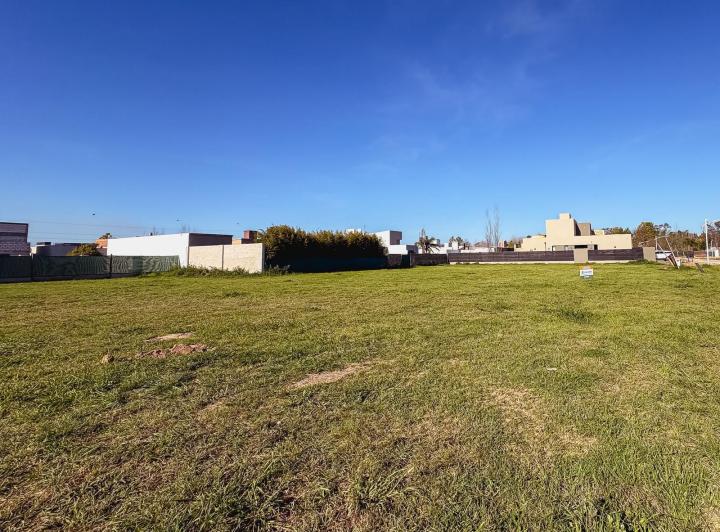 Terreno · 700m²