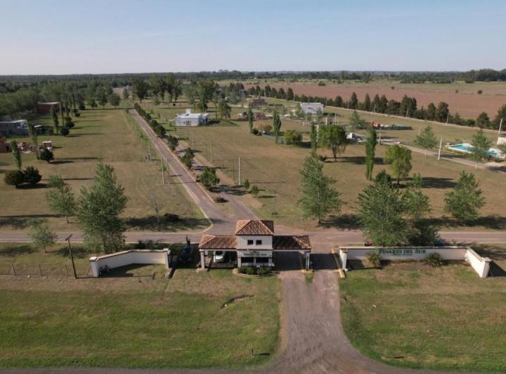 Terreno · 930m²