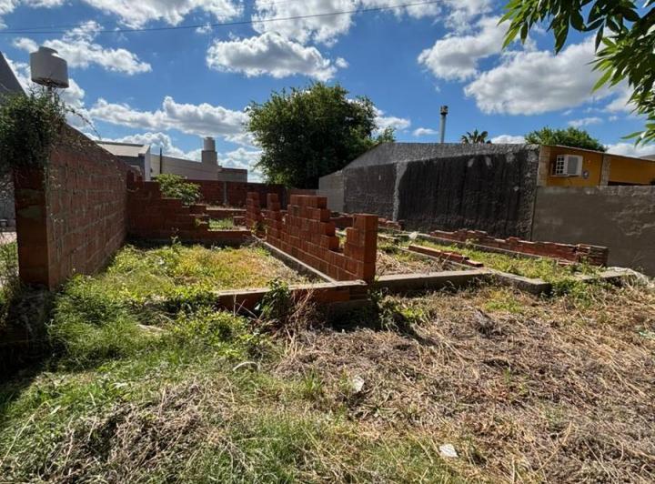 Terreno · 257m²