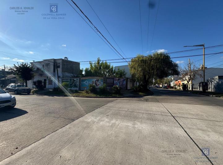 Terreno · 182m²