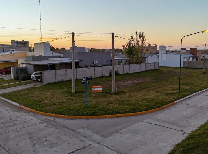 Terreno · 300m²