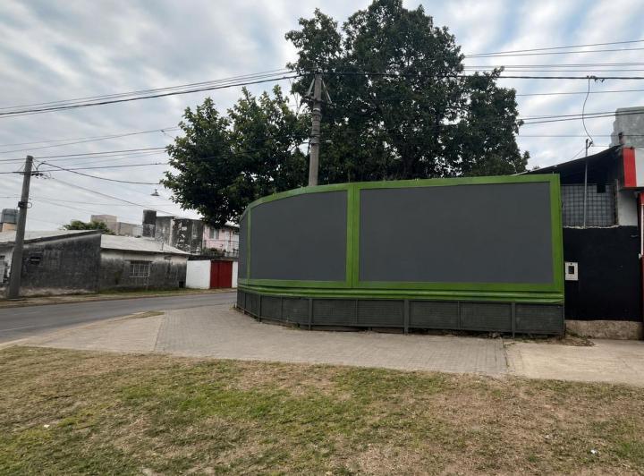 Terreno · 230m²
