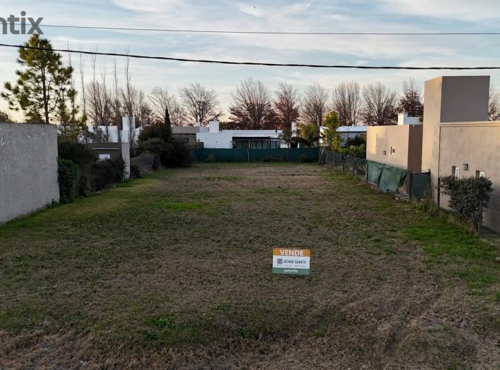 Terreno · 900m²