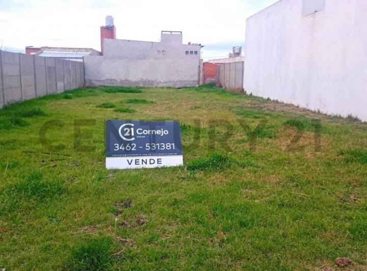 Terreno · 241m²