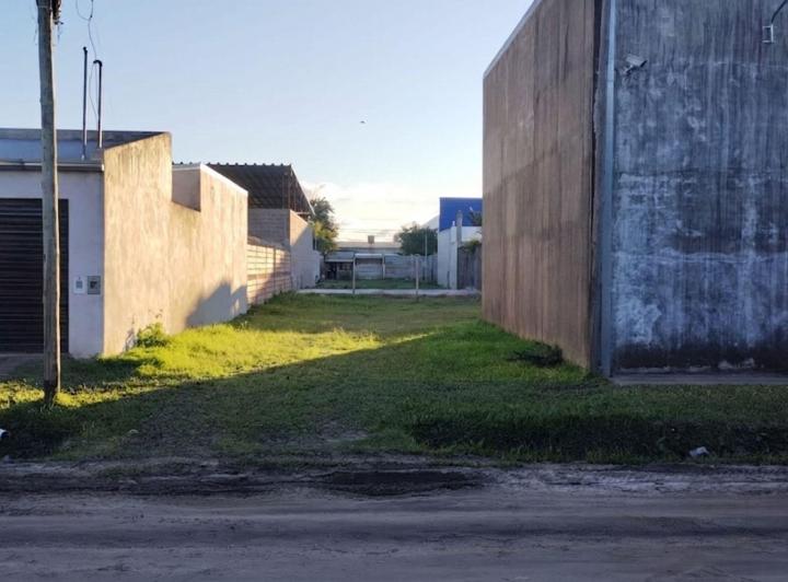 Terreno · 679m²
