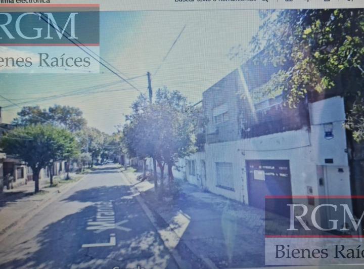 Terreno · 212m²