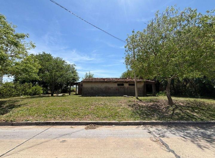 Terreno · 330m²
