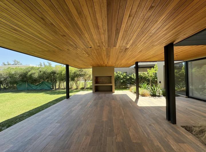 Terreno · 600m²