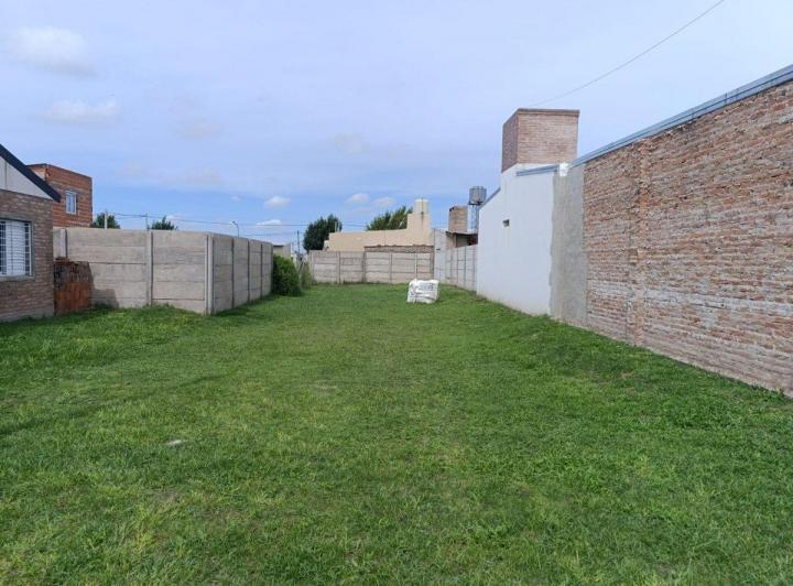 Terreno · 244m²