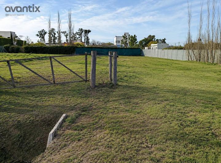 Terreno · 790m²