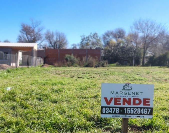 Terreno · 300m²