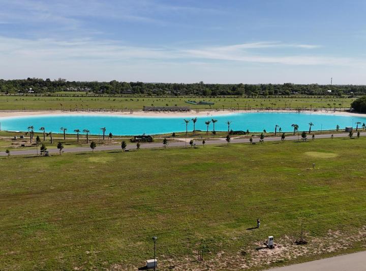 Terreno · 851m²