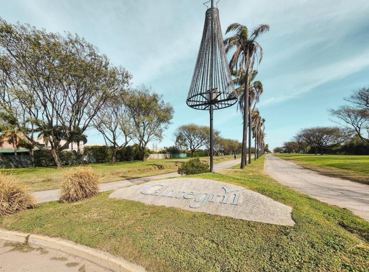 Terreno · 600m²
