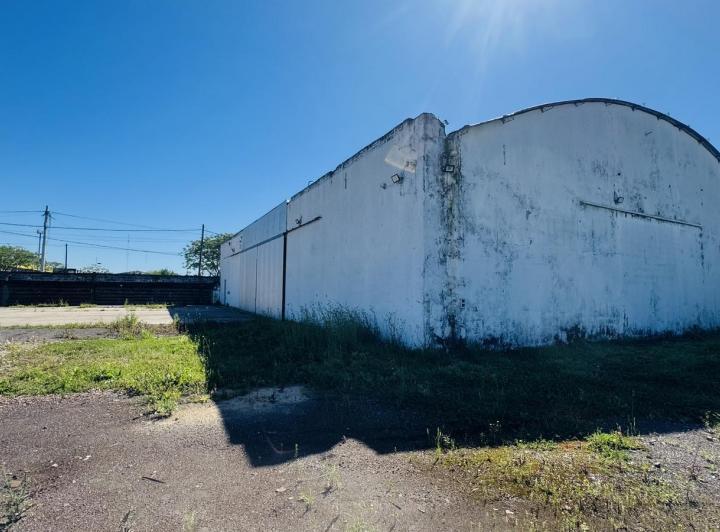 Terreno · 619m²
