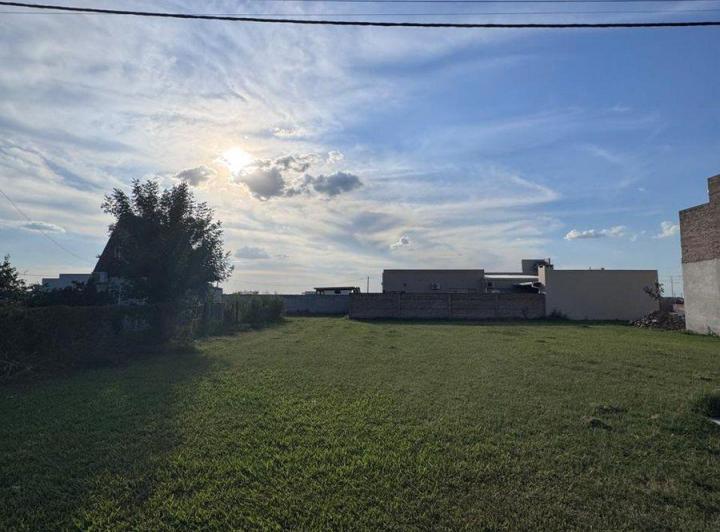 Terreno · 270m²