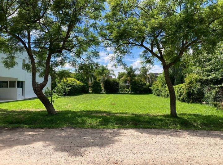 Terreno · 800m²