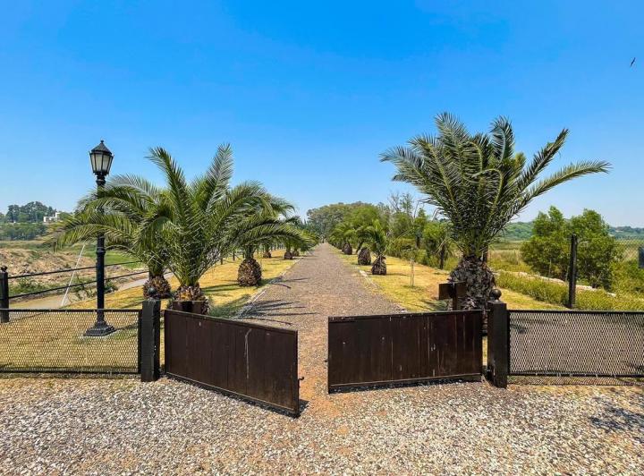Terreno · 830m²