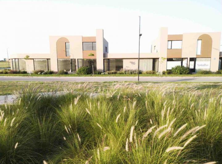 Terreno · 240m²
