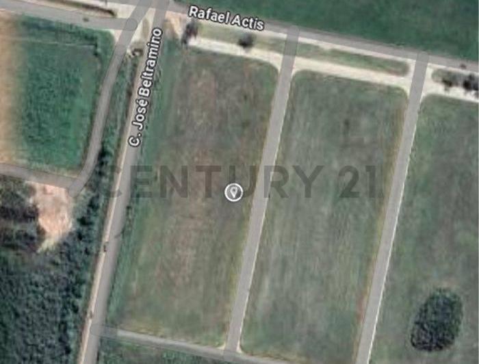 Terreno · 300m²