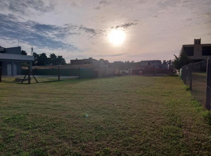 Terreno · 300m²