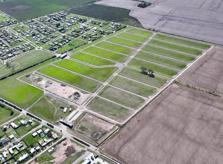 Terreno · 608m²