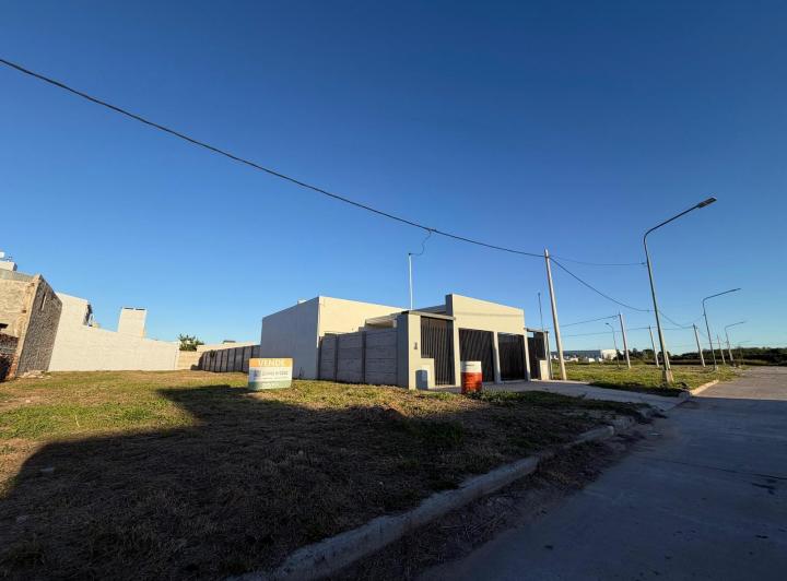 Terreno · 304m²