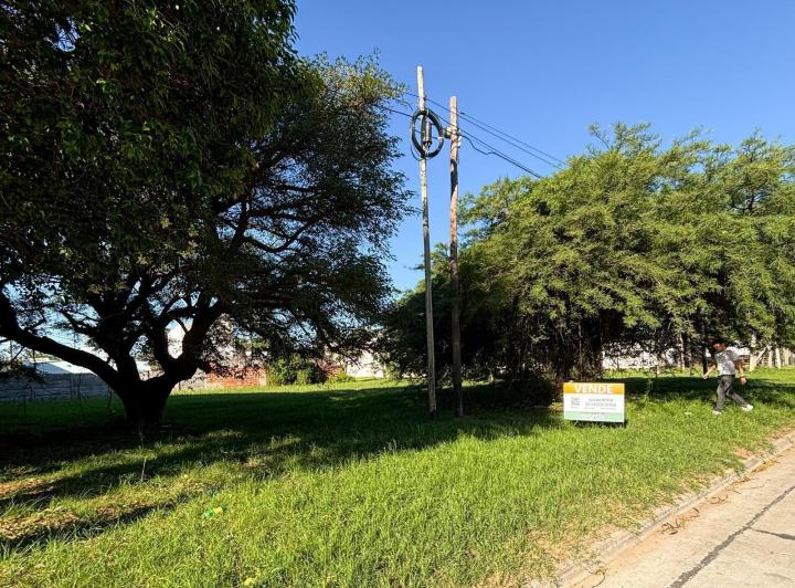 Terreno · 384m²