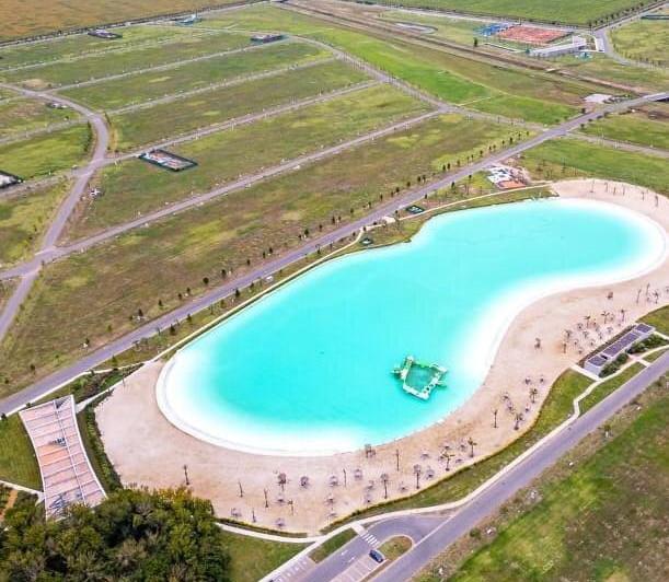 Terreno · 929m²