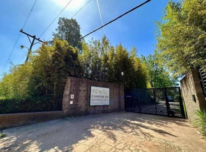 Terreno · 854m²