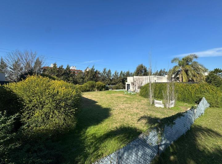 Terreno · 622m²