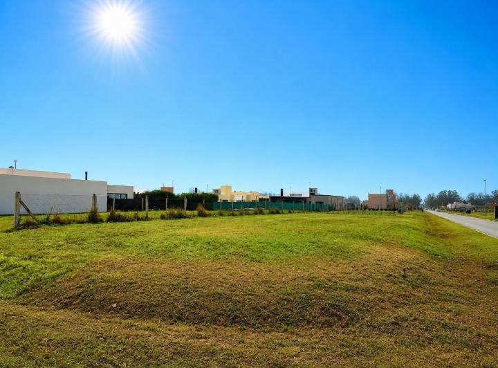 Terreno · 664m²