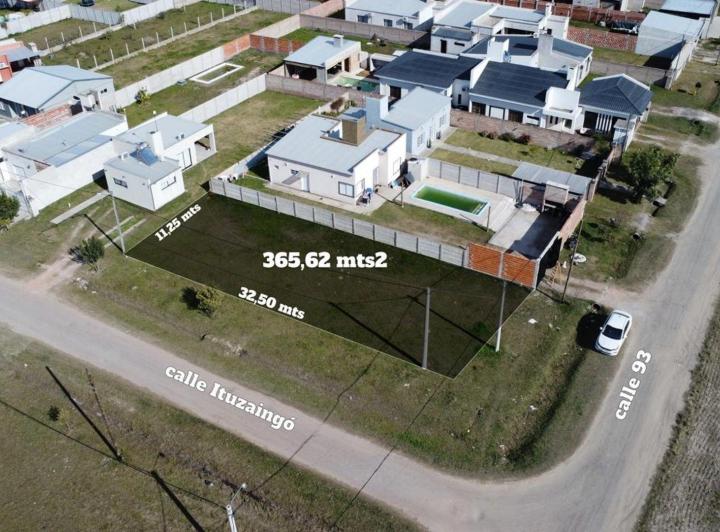 Terreno · 365m²