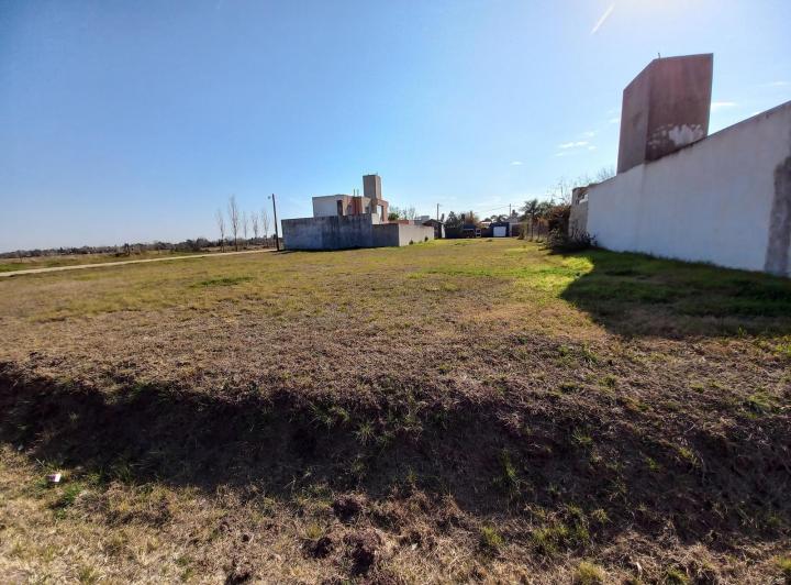 Terreno · 392m²
