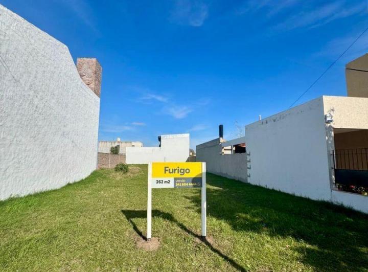 Terreno · 263m²