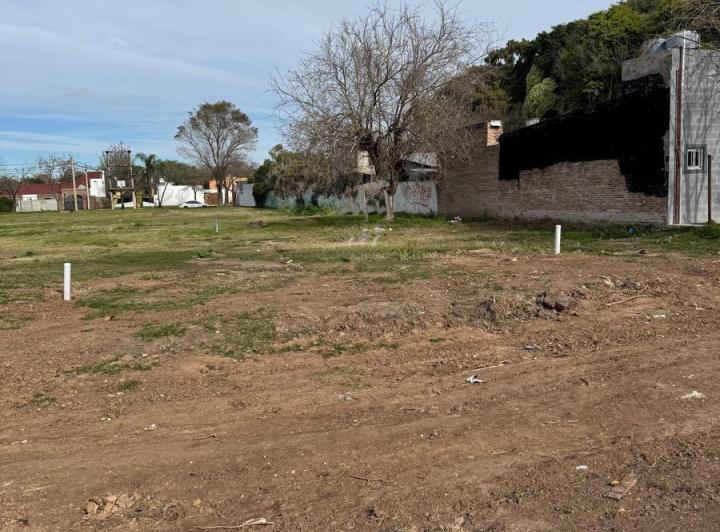 Terreno · 300m²