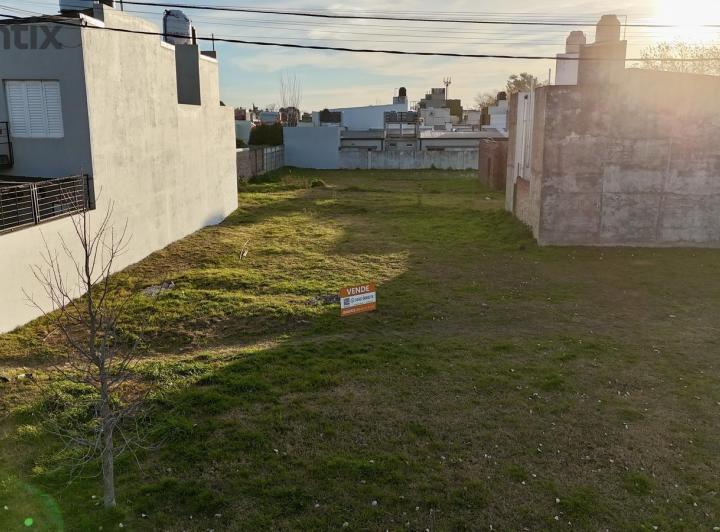Terreno · 300m²