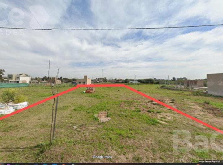 Terreno · 330m²