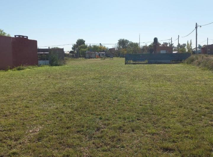 Terreno · 897m²