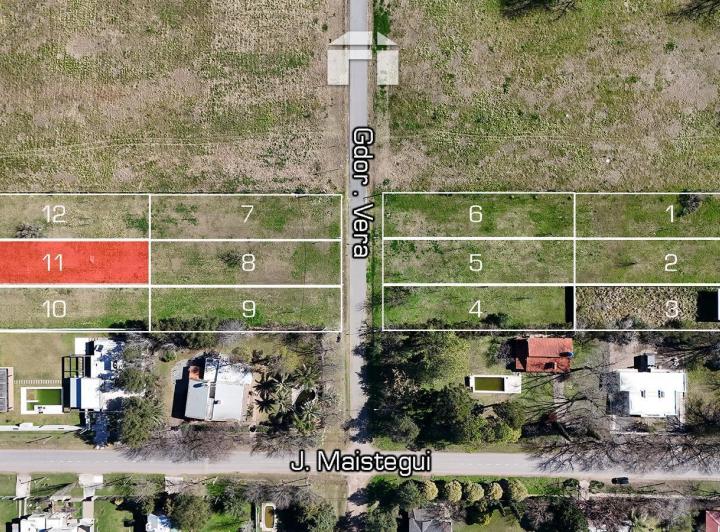 Terreno · 696m²