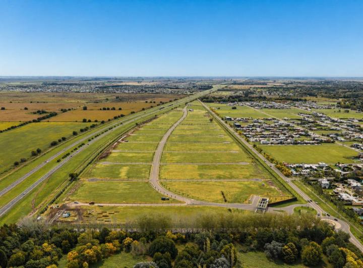 Terreno · 847m²