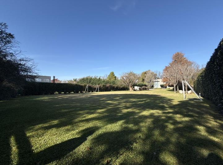 Terreno · 1200m²