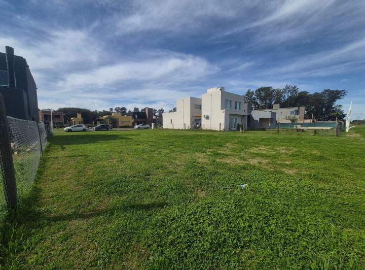 Terreno · 330m²