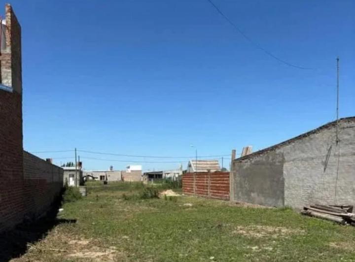 Terreno · 275m²