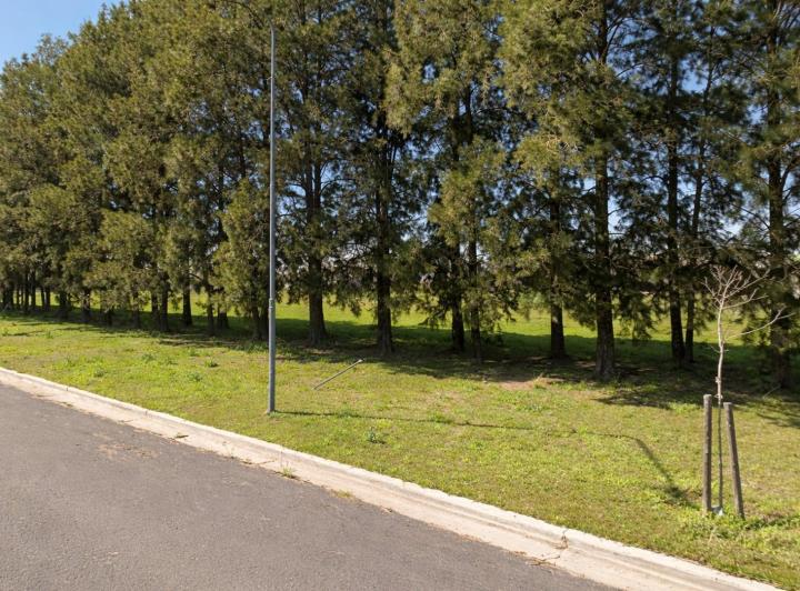 Terreno · 600m²