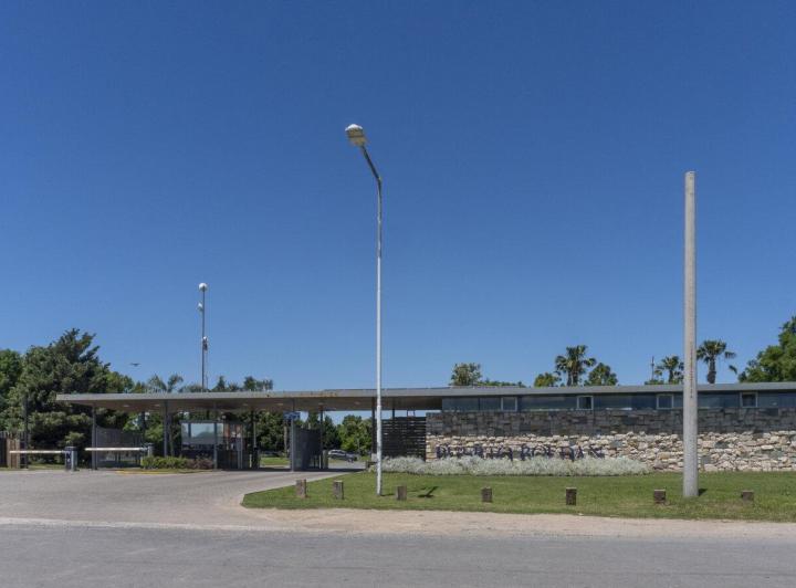 Terreno · 902m²